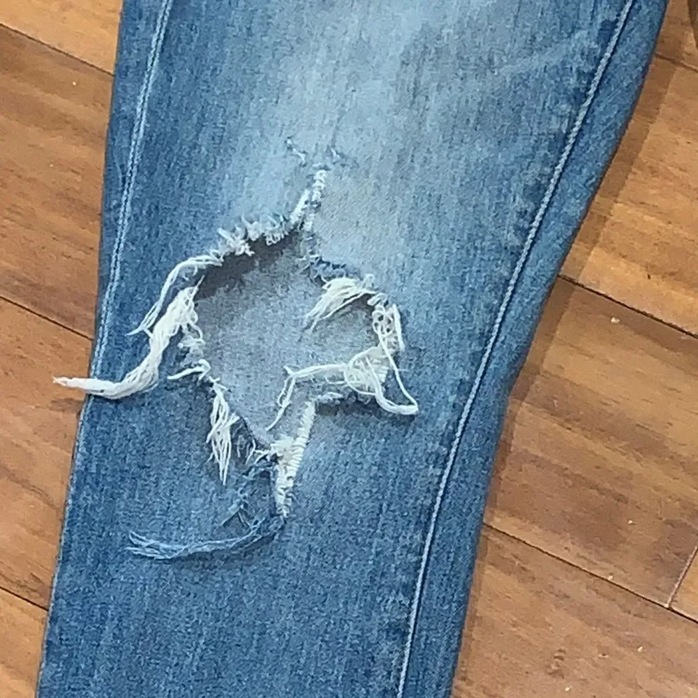Madewell Classic Distressed Blue Ankle Jeans size 27